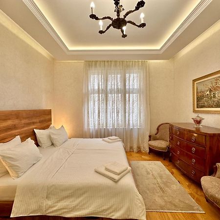 Djuras Residence In The Center Of Belgrado Esterno foto