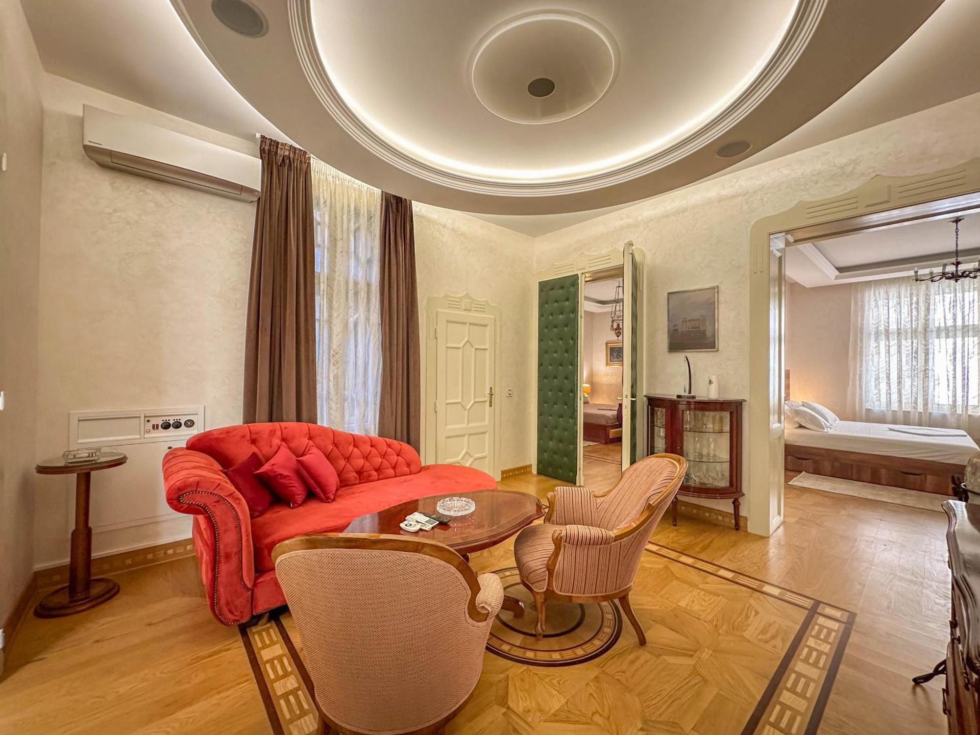 Djuras Residence In The Center Of Belgrado Esterno foto