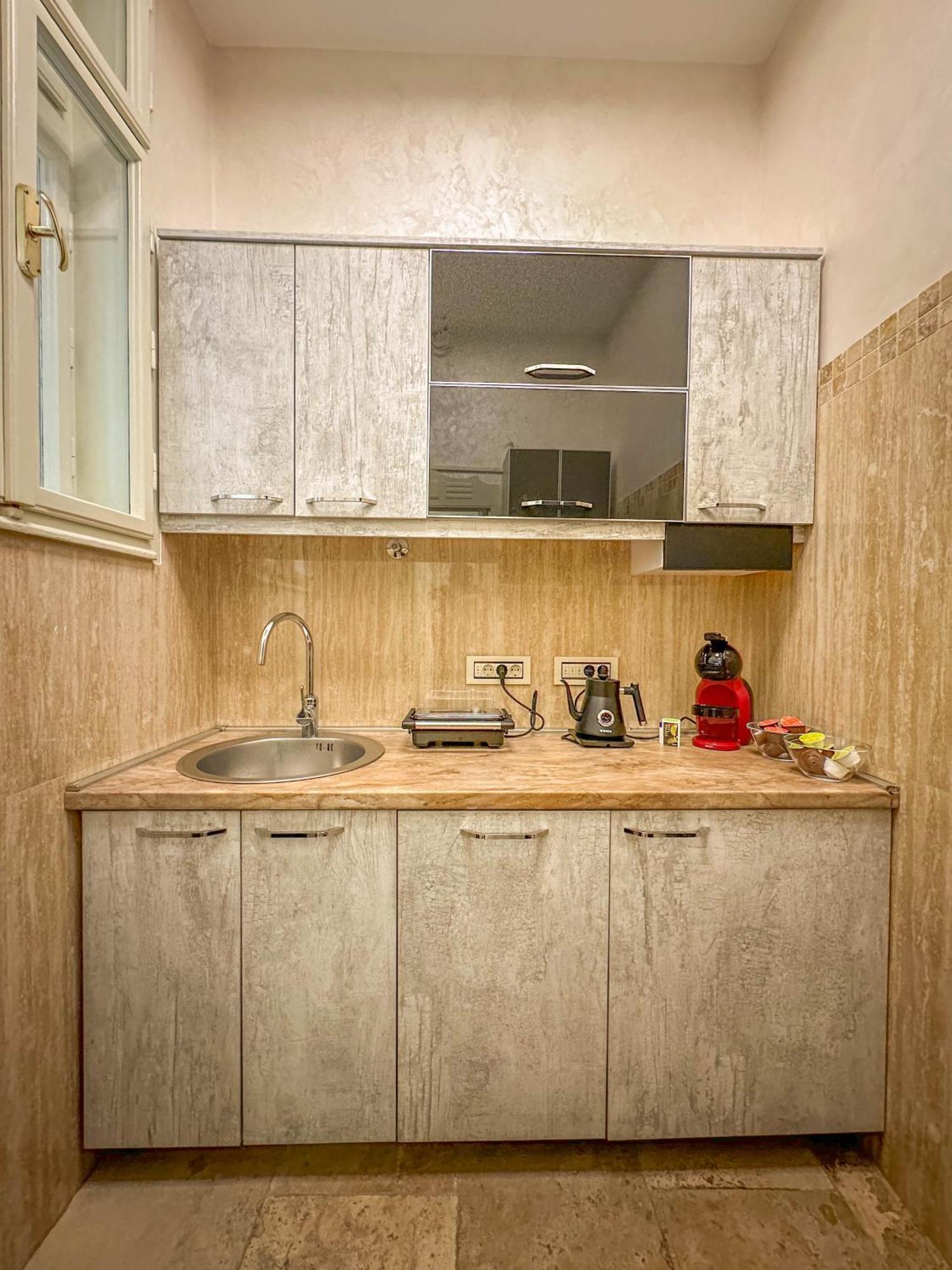 Djuras Residence In The Center Of Belgrado Esterno foto